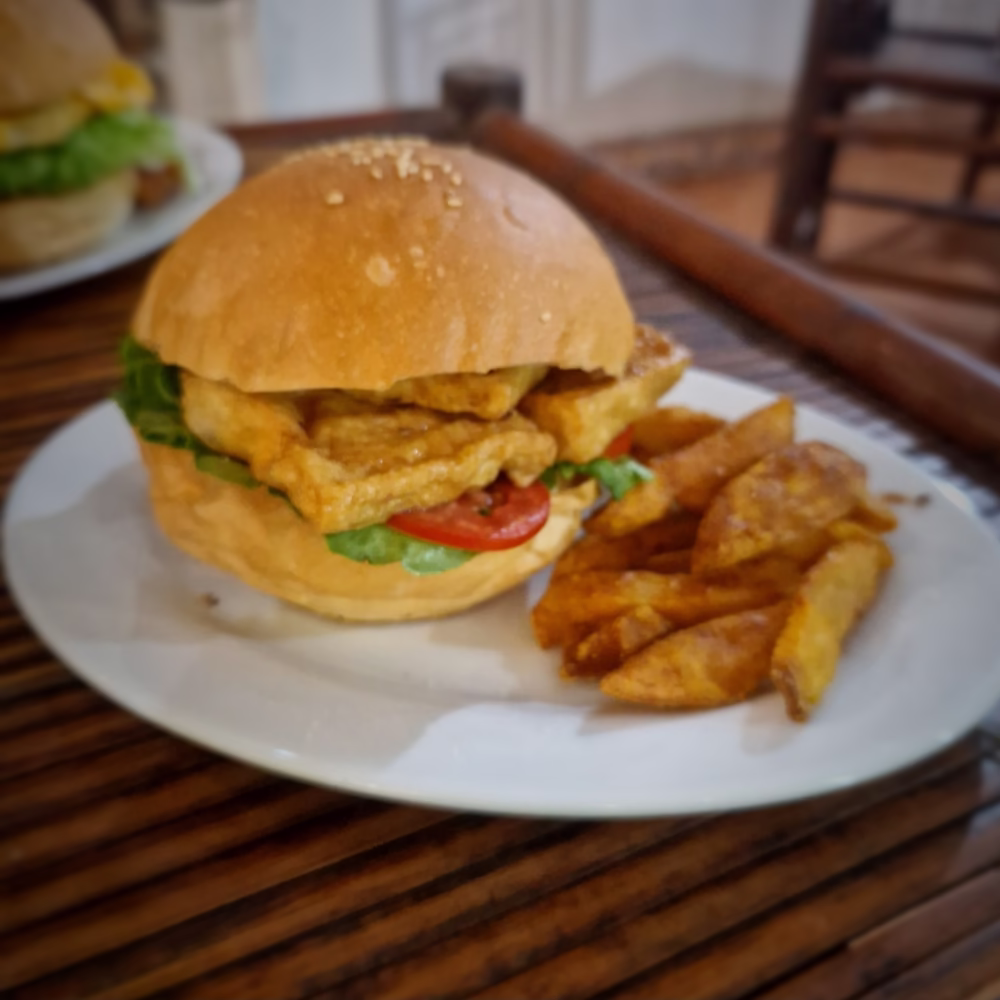 Tofu burger and chips